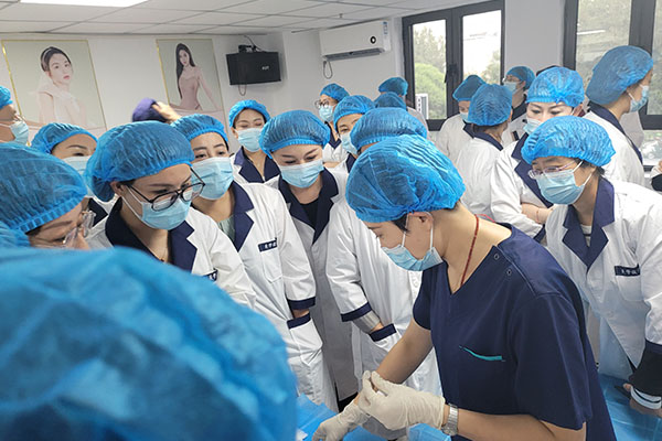 美容祛斑整容医院的探索与实践，专业之路与未来展望