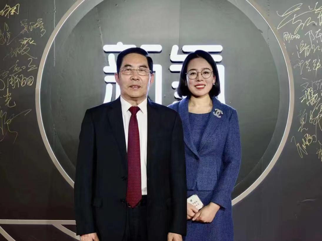 重庆新时代整形，塑造美丽，自信新时代