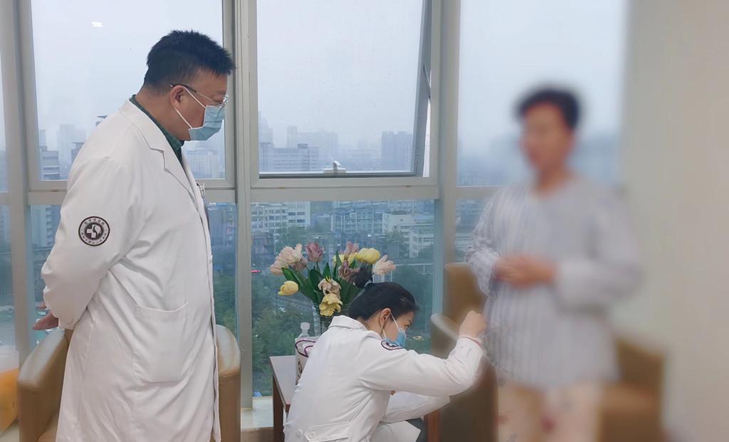 关于最好的假体丰胸医院，专业、安全、效果的完美结合