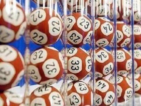 双色球模拟自动选号机app，科技与彩票的完美结合