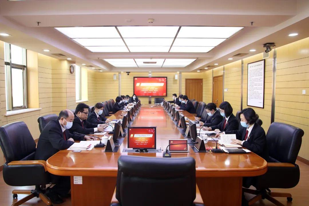 推进中国式现代化的道路与探索