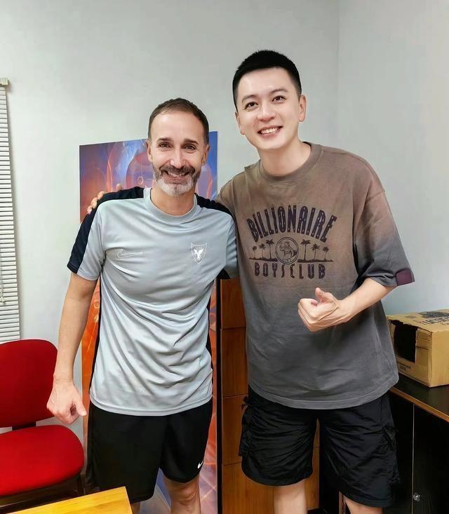 CCTV5直播中国男篮对阵NBA，热血碰撞，期待荣光重现