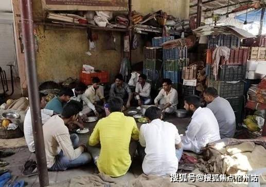 火葬场临时工，一天1200元背后的故事