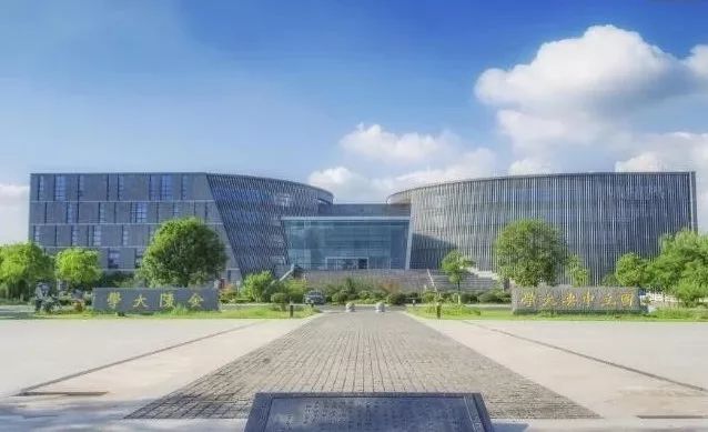 辽宁大学校园全景图，探索三维世界中的学术殿堂